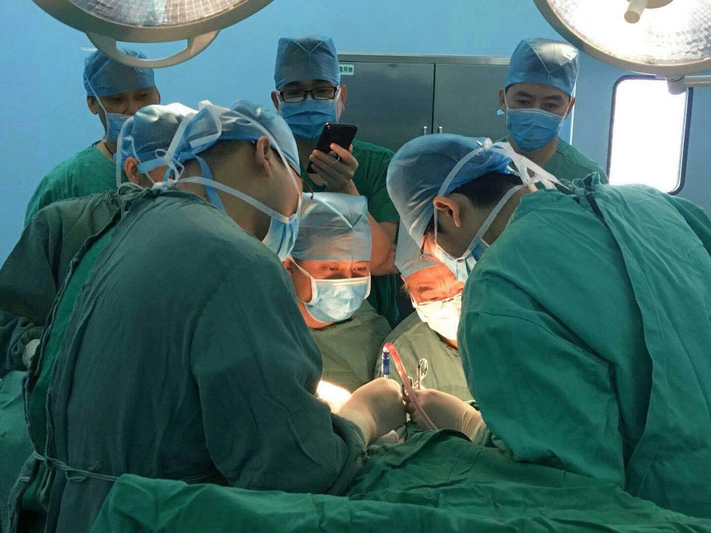 微创尿道悬吊术-治疗女性尿失禁