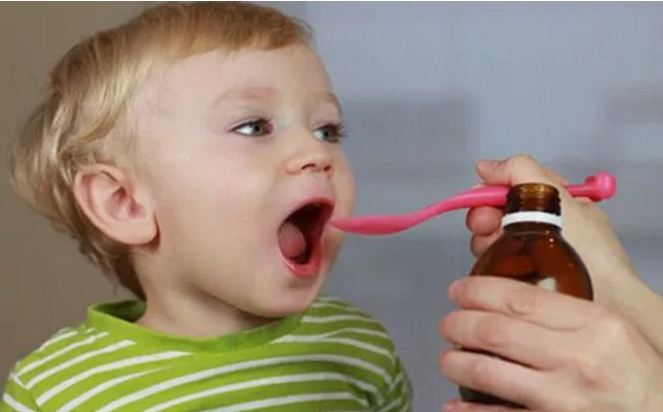 体温不到38.5度,能给宝宝吃退热药吗?