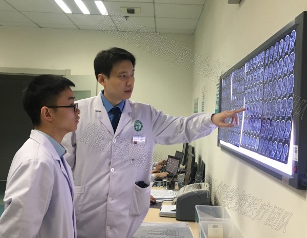 【典型病例】技高心细 妙手摘除巨大脑膜瘤——唐都神经外科赵天智